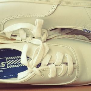 Ladies keds